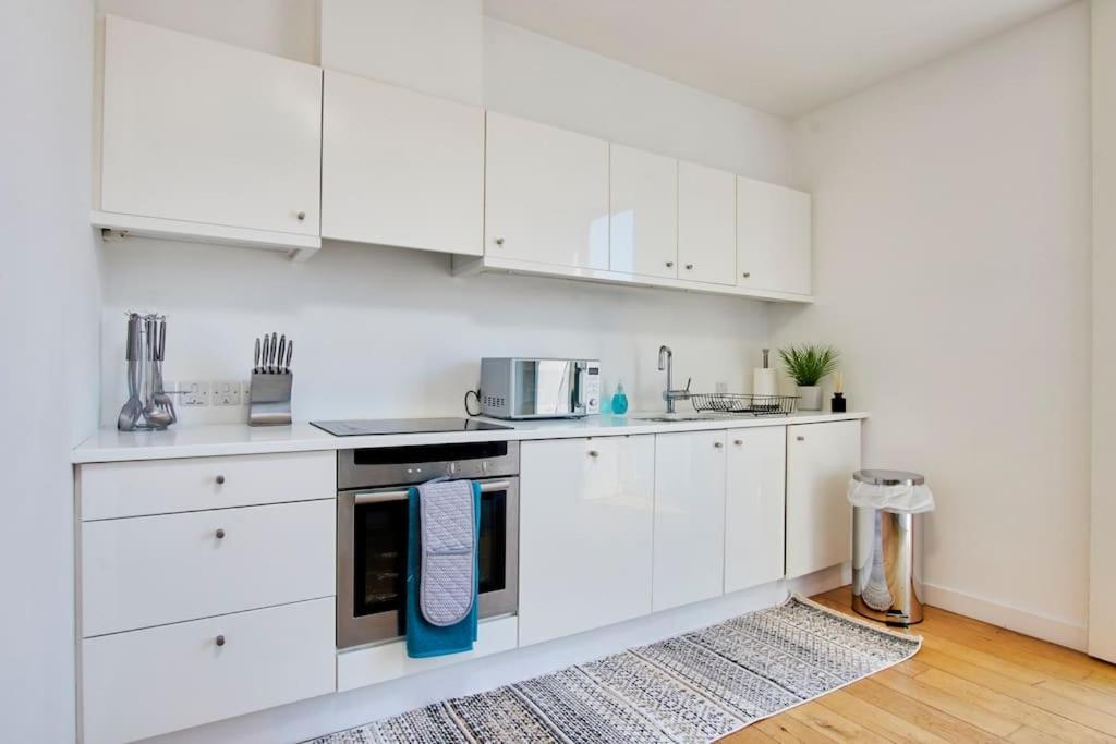 Swanky City Centre Apartment Lincoln Buitenkant foto