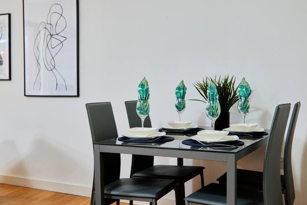 Swanky City Centre Apartment Lincoln Buitenkant foto