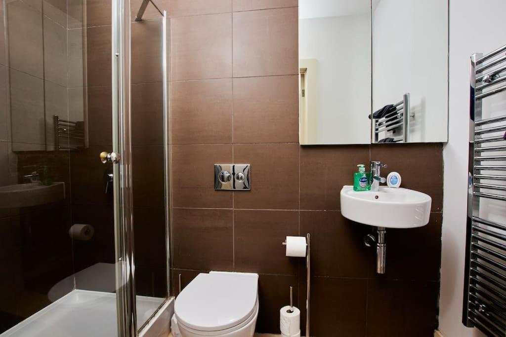 Swanky City Centre Apartment Lincoln Buitenkant foto
