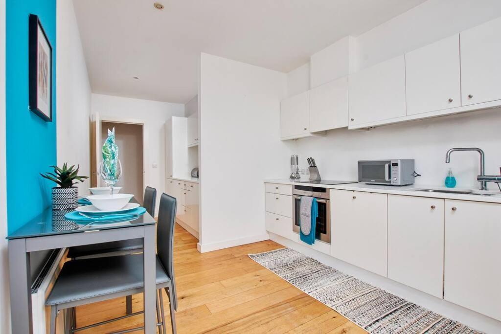 Swanky City Centre Apartment Lincoln Buitenkant foto