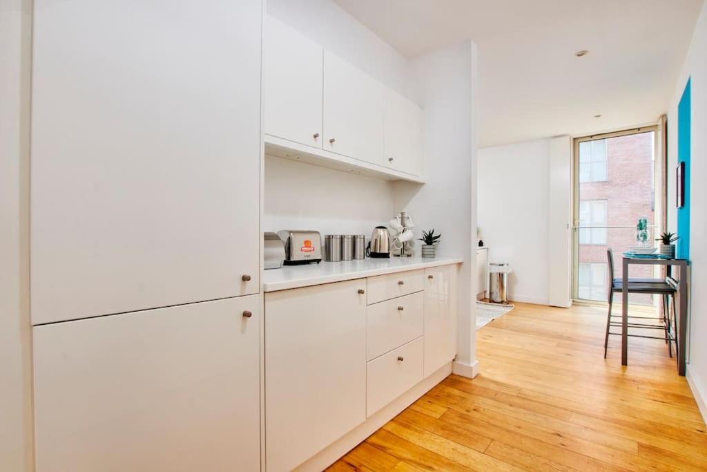 Swanky City Centre Apartment Lincoln Buitenkant foto